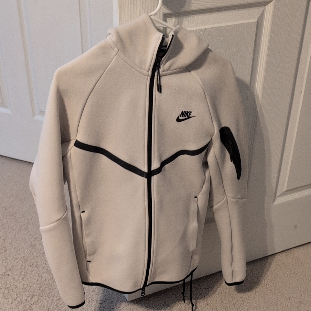 Nike Off-White and Black Hoodie & Matching Pants